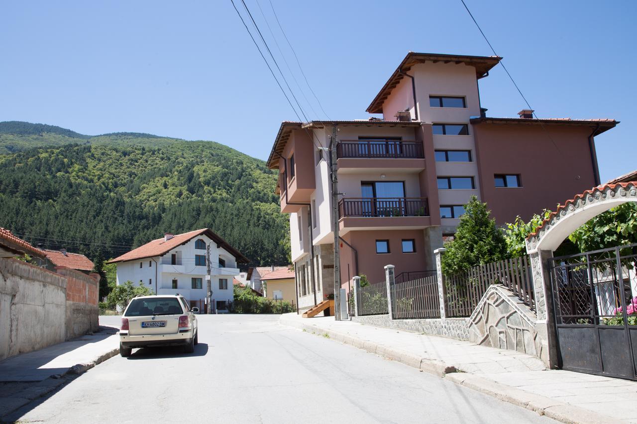 Sveti Nikola Family Hotel Saparewa Banja Exterior foto